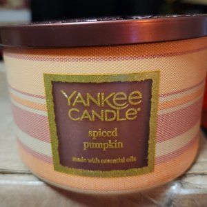 Brand New ! Yankee Candle Spiced Pumpkin 3-Wick